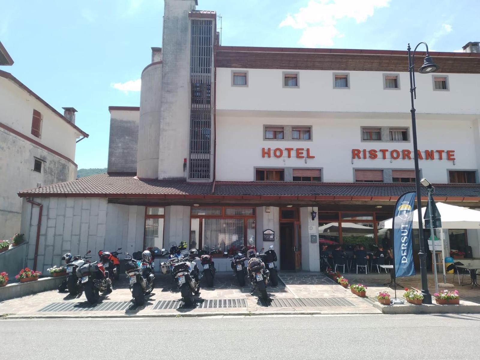 Bike & Bikers Hotel Restaurant Ampezzo Extérieur photo