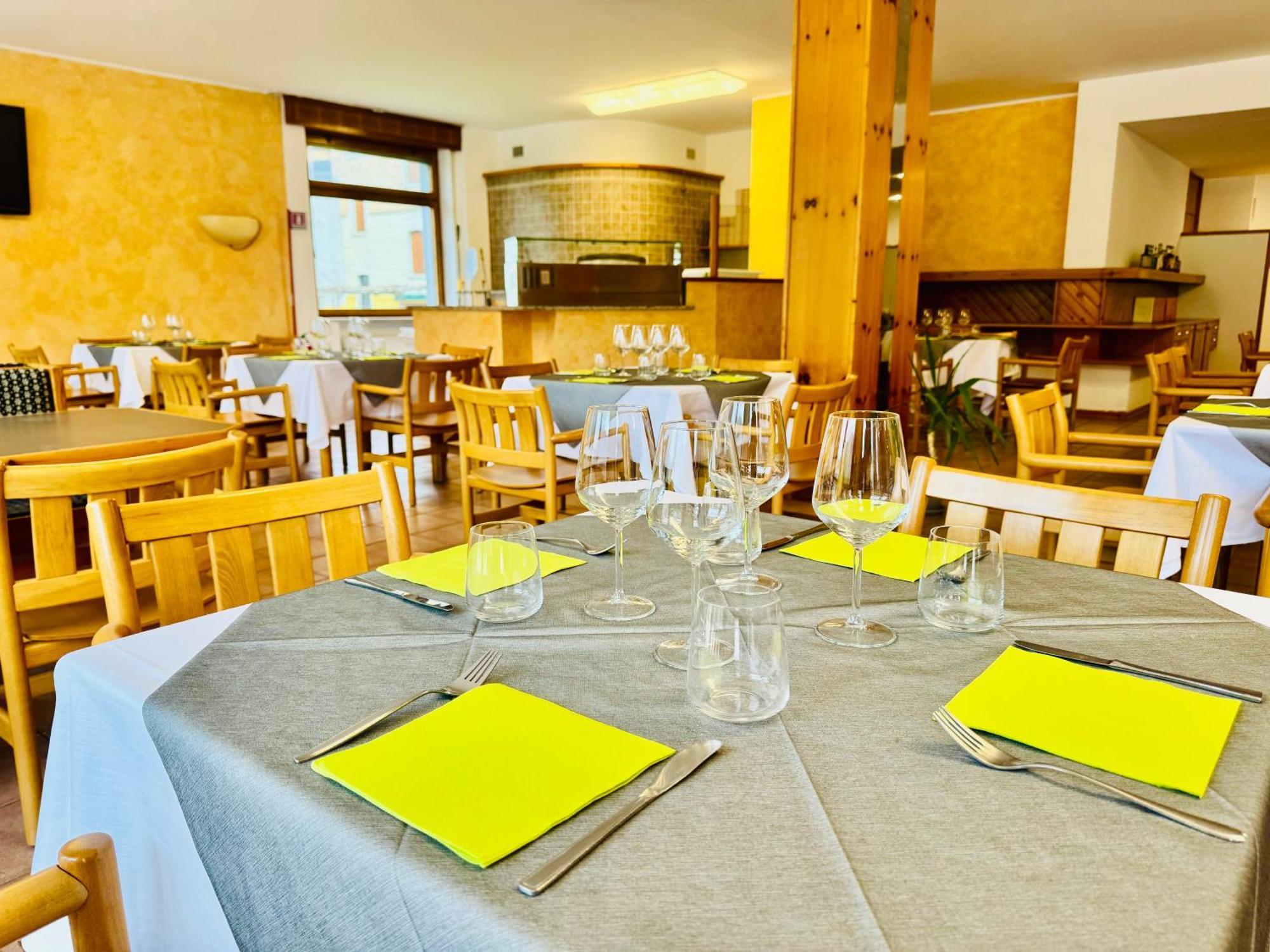 Bike & Bikers Hotel Restaurant Ampezzo Extérieur photo